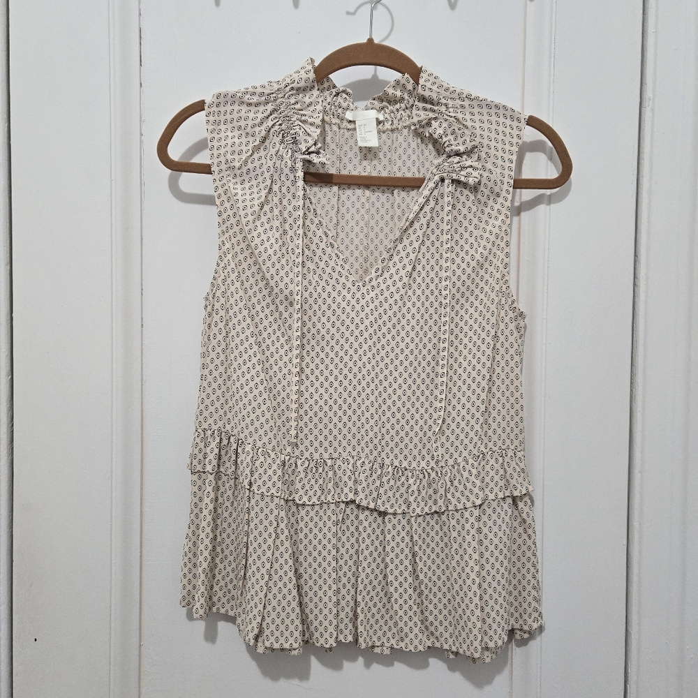 NWOT - H&M No Sleeve Blouse